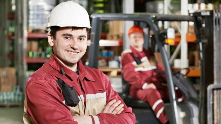 How to Successfully Staff Your Warehouse Jobs